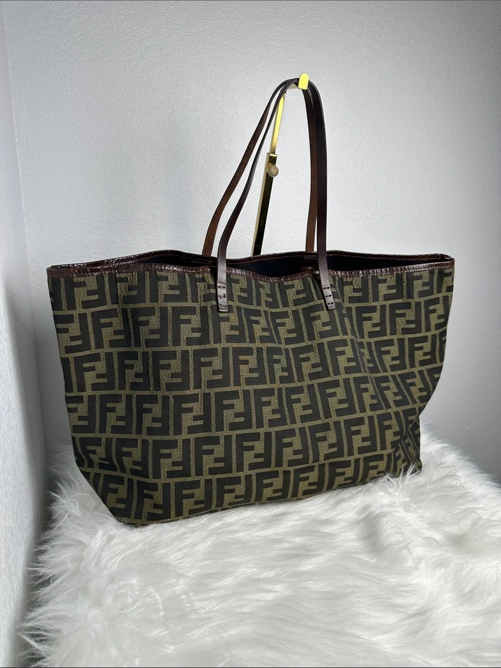 Fendi approximate measurements